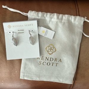 Kendra Scott Dangle Earrings - never worn! Bag included